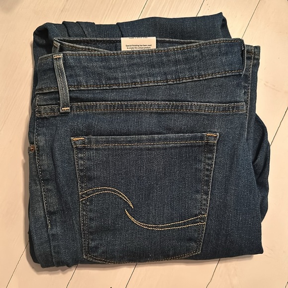 Signature by Levi Strauss & Co. Gold Label Women's Modern Bootcut Jeans - Picture 3 of 3